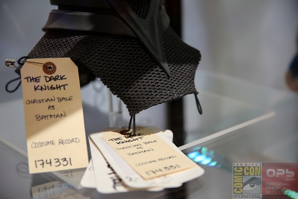 DC-Entertainment-DC-Comics-Batman-Movie-Costumes-Film-Props-Wardrobe-Comic-Con-San-Diego-001-RSJ