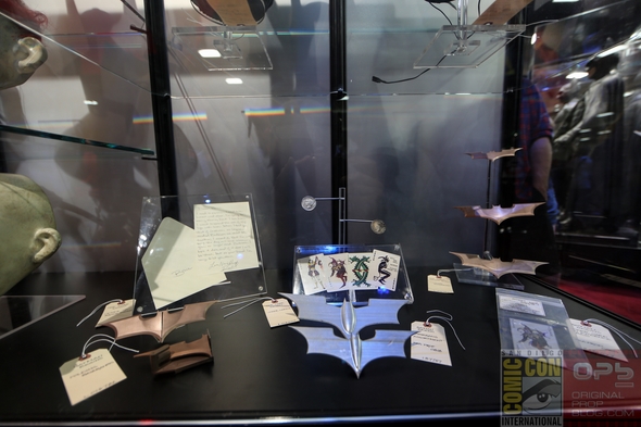 DC-Entertainment-DC-Comics-Batman-Movie-Costumes-Film-Props-Wardrobe-Comic-Con-San-Diego-001-RSJ