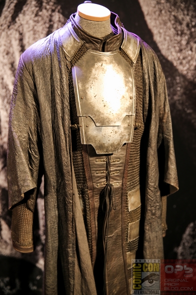 Game-Of-Thrones-Escape-The-Realm-San-Diego-Comic-Con-Exhibit-GOT-Costume-Wardrobe-SDCC-Photos-01-RSJ