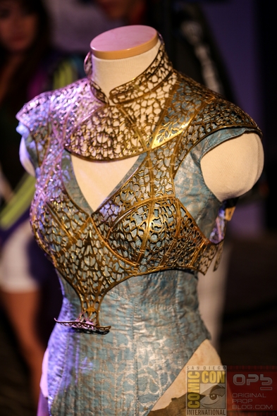 Game-Of-Thrones-Escape-The-Realm-San-Diego-Comic-Con-Exhibit-GOT-Costume-Wardrobe-SDCC-Photos-01-RSJ