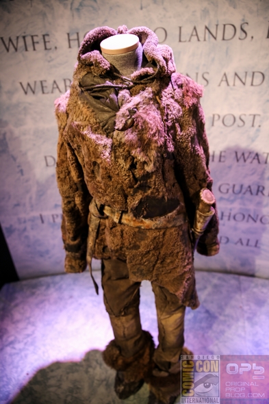 Game-Of-Thrones-Escape-The-Realm-San-Diego-Comic-Con-Exhibit-GOT-Costume-Wardrobe-SDCC-Photos-01-RSJ