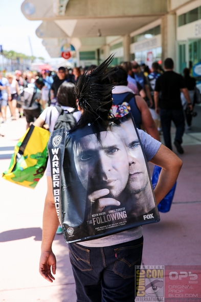 SDCC-San-Diego-Comic-Con-2014-Photos-Photography-Exhibit-Hall-Gaslamp-Convention-Center-Costumes-001-RSJ