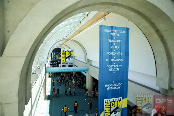 SDCC-San-Diego-Comic-Con-2014-Photos-Photography-Exhibit-Hall-Gaslamp-Convention-Center-Costumes-001-RSJ