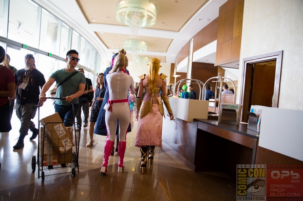 SDCC-San-Diego-Comic-Con-2014-Photos-Photography-Exhibit-Hall-Gaslamp-Convention-Center-Costumes-001-RSJ