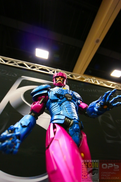 SDCC-San-Diego-Comic-Con-2014-Photos-Photography-Exhibit-Hall-Gaslamp-Convention-Center-Costumes-001-RSJ