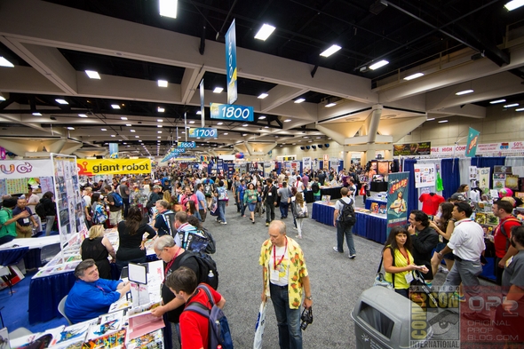 SDCC-San-Diego-Comic-Con-2014-Photos-Photography-Exhibit-Hall-Gaslamp-Convention-Center-Costumes-101-RSJ