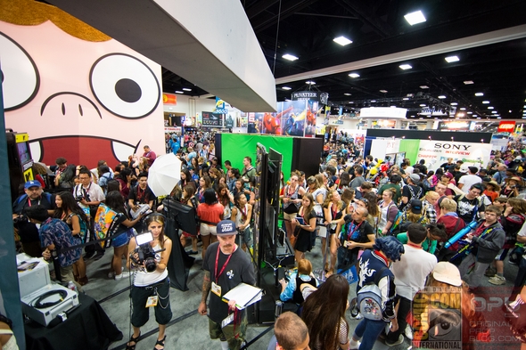 SDCC-San-Diego-Comic-Con-2014-Photos-Photography-Exhibit-Hall-Gaslamp-Convention-Center-Costumes-101-RSJ