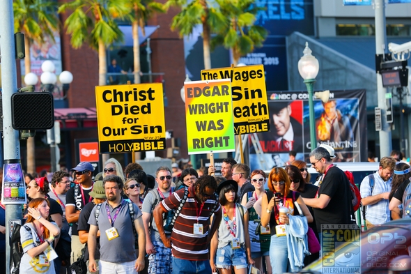 SDCC-San-Diego-Comic-Con-2014-Photos-Photography-Exhibit-Hall-Gaslamp-Convention-Center-Costumes-101-RSJ