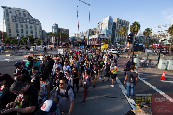 SDCC-San-Diego-Comic-Con-2014-Photos-Photography-Exhibit-Hall-Gaslamp-Convention-Center-Costumes-101-RSJ