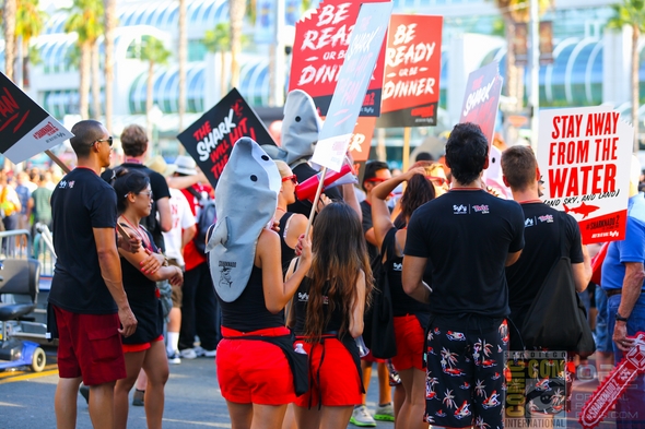 SDCC-San-Diego-Comic-Con-2014-Photos-Photography-Exhibit-Hall-Gaslamp-Convention-Center-Costumes-101-RSJ