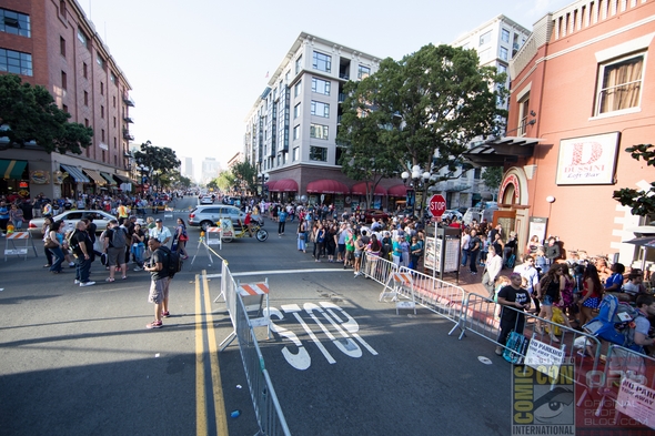 SDCC-San-Diego-Comic-Con-2014-Photos-Photography-Exhibit-Hall-Gaslamp-Convention-Center-Costumes-101-RSJ