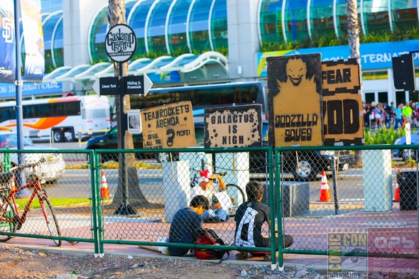 SDCC-San-Diego-Comic-Con-2014-Photos-Photography-Exhibit-Hall-Gaslamp-Convention-Center-Costumes-101-RSJ