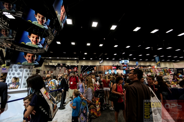 SDCC-San-Diego-Comic-Con-Intl-2014-Preview-Night-Wednesday-Photos-Photography-001-RSJ