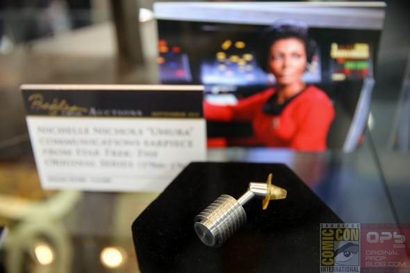 San-Diego-Comic-Con-2014-Profiles-In-History-TV-Movie-Prop-Costume-Exhibit-Auction-Preview-Photos-01-RSJ