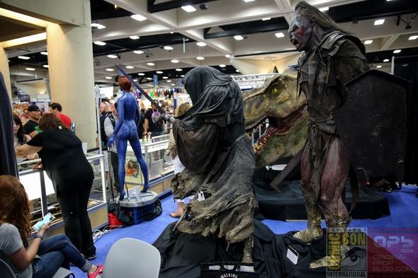 San-Diego-Comic-Con-2014-Profiles-In-History-TV-Movie-Prop-Costume-Exhibit-Auction-Preview-Photos-01-RSJ