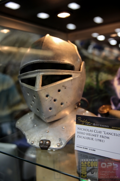 San-Diego-Comic-Con-2014-Profiles-In-History-TV-Movie-Prop-Costume-Exhibit-Auction-Preview-Photos-01-RSJ