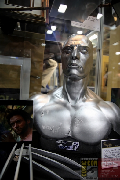 San-Diego-Comic-Con-2014-Profiles-In-History-TV-Movie-Prop-Costume-Exhibit-Auction-Preview-Photos-01-RSJ