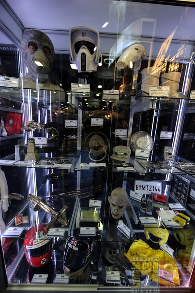 San-Diego-Comic-Con-2014-Prop-Store-London-TV-Movie-Prop-Costume-Exhibit-Auction-Preview-Photos-001-RSJ