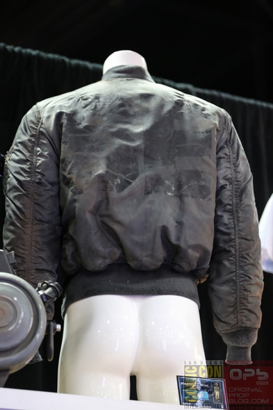 San-Diego-Comic-Con-2014-Prop-Store-London-TV-Movie-Prop-Costume-Exhibit-Auction-Preview-Photos-001-RSJ