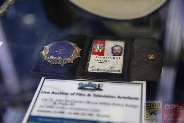 San-Diego-Comic-Con-2014-Prop-Store-London-TV-Movie-Prop-Costume-Exhibit-Auction-Preview-Photos-001-RSJ