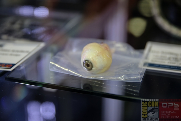 San-Diego-Comic-Con-2014-Prop-Store-London-TV-Movie-Prop-Costume-Exhibit-Auction-Preview-Photos-001-RSJ