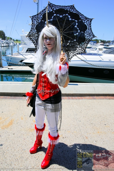 San-Diego-Comic-Con-2014-SDCC-Photos-Photography-Costumes-Cosplay-Exhibit-Hall-Masquerade-Images-High-Resolution-001-RSJ