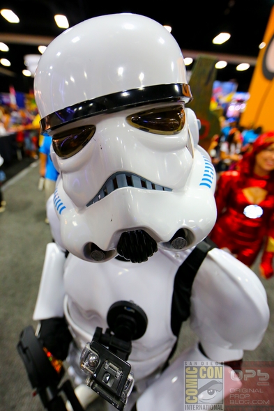 San-Diego-Comic-Con-2014-SDCC-Photos-Photography-Costumes-Cosplay-Exhibit-Hall-Masquerade-Images-High-Resolution-001-RSJ