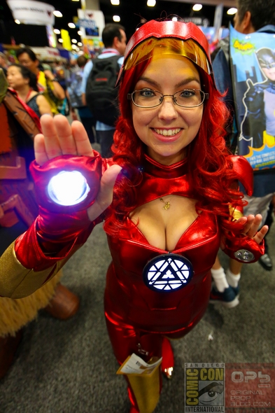 San-Diego-Comic-Con-2014-SDCC-Photos-Photography-Costumes-Cosplay-Exhibit-Hall-Masquerade-Images-High-Resolution-001-RSJ