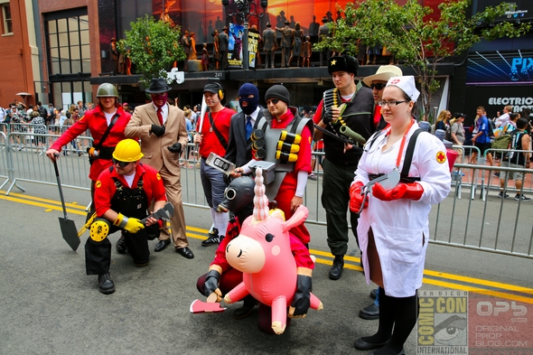 San-Diego-Comic-Con-2014-SDCC-Photos-Photography-Costumes-Cosplay-Exhibit-Hall-Masquerade-Images-High-Resolution-001-RSJ