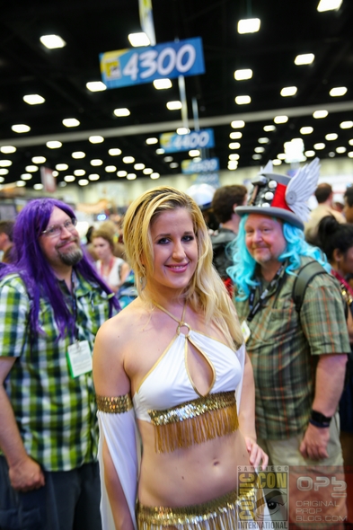 San-Diego-Comic-Con-2014-SDCC-Photos-Photography-Costumes-Cosplay-Exhibit-Hall-Masquerade-Images-High-Resolution-001-RSJ