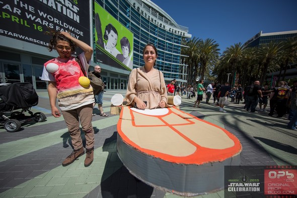 Star-Wars-Celebration-2015-Anaheim-Exhibit-Hall-New-Trailer-The-Force-Awakens-Photos-001-RSJ