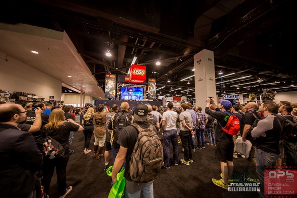 Star-Wars-Celebration-2015-Anaheim-Exhibit-Hall-New-Trailer-The-Force-Awakens-Photos-001-RSJ