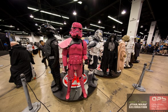 Star-Wars-Celebration-2015-Anaheim-Exhibit-Hall-New-Trailer-The-Force-Awakens-Photos-001-RSJ