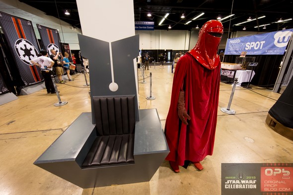 Star-Wars-Celebration-2015-Anaheim-Exhibit-Hall-New-Trailer-The-Force-Awakens-Photos-001-RSJ