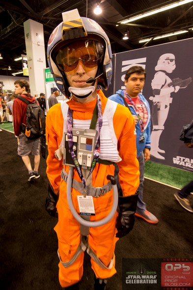 Star-Wars-Celebration-2015-Anaheim-Exhibit-Hall-New-Trailer-The-Force-Awakens-Photos-001-RSJ