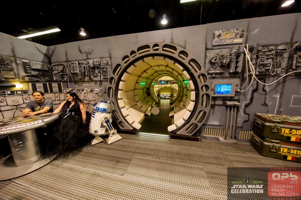 Star-Wars-Celebration-2015-Anaheim-Exhibit-Hall-New-Trailer-The-Force-Awakens-Photos-001-RSJ