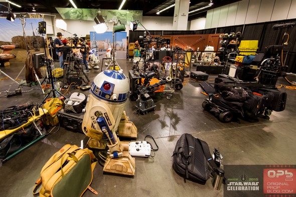 Star-Wars-Celebration-2015-Anaheim-Exhibit-Hall-New-Trailer-The-Force-Awakens-Photos-001-RSJ