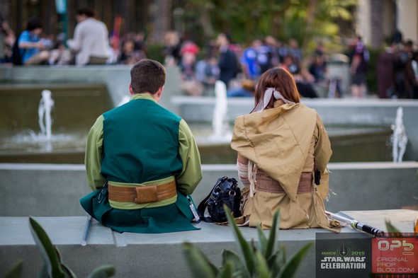 Star-Wars-Celebration-2015-Anaheim-Exhibit-Hall-New-Trailer-The-Force-Awakens-Photos-001-RSJ