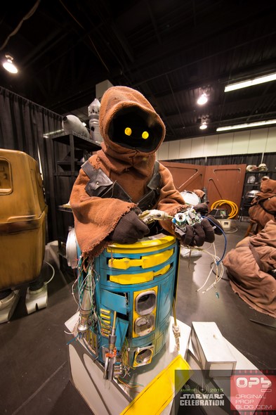 Star-Wars-Celebration-2015-Anaheim-Exhibit-Hall-New-Trailer-The-Force-Awakens-Photos-001-RSJ