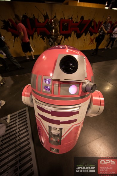 Star-Wars-Celebration-2015-Anaheim-Exhibit-Hall-New-Trailer-The-Force-Awakens-Photos-001-RSJ