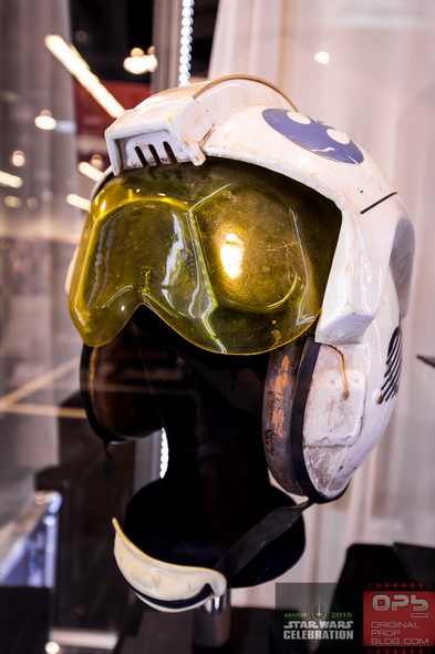 Star-Wars-Celebration-2015-Anaheim-Prop-Store-London-Los-Angeles-Exhibit-Props-Costumes-Photos-001-RSJ