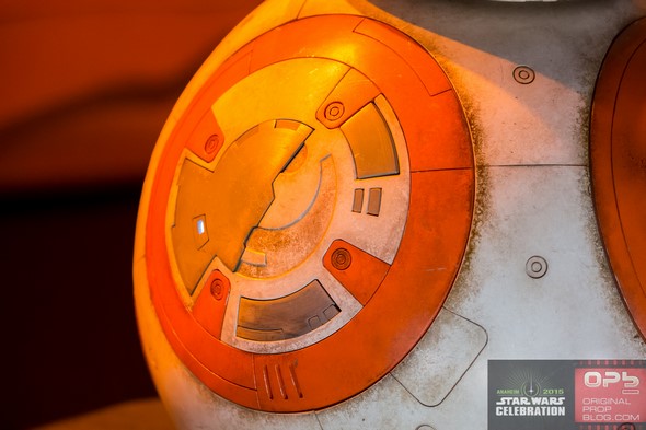 Star-Wars-Celebration-The-Force-Awakens-Props-Costumes-Exhibit-Characters-Models-001-RSJ