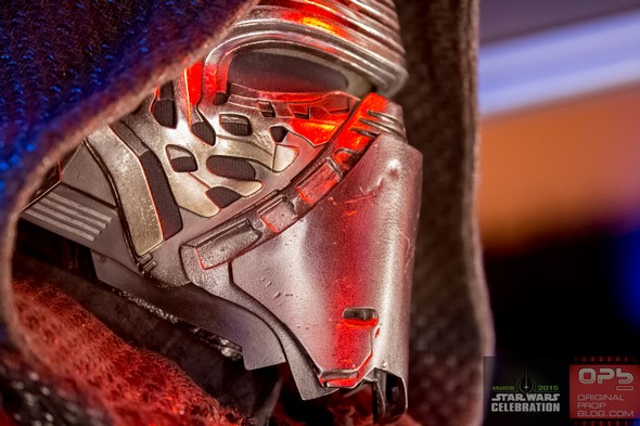 Star-Wars-Celebration-The-Force-Awakens-Props-Costumes-Exhibit-Characters-Models-001-RSJ