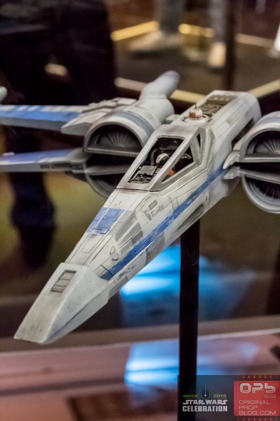 Star-Wars-Celebration-The-Force-Awakens-Props-Costumes-Exhibit-Characters-Models-001-RSJ