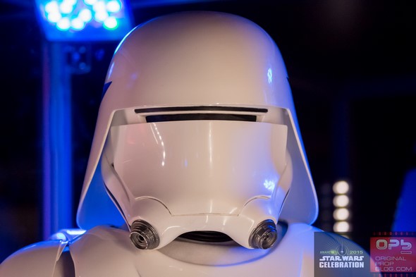 Star-Wars-Celebration-The-Force-Awakens-Props-Costumes-Exhibit-Characters-Models-101-RSJ