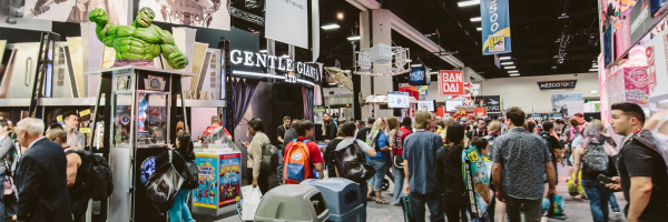 San-Diego-Comic-Con-International-2015-Photos-Cosplay-Convention-Exhibit-Hall-003