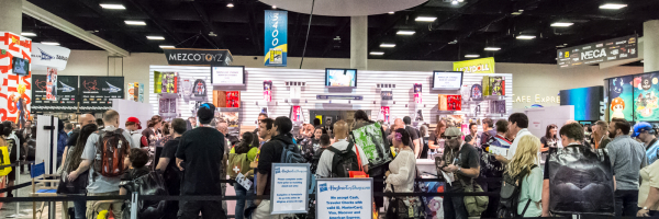 San-Diego-Comic-Con-International-2015-Photos-Cosplay-Convention-Exhibit-Hall-007