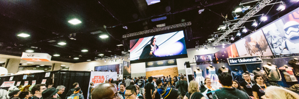 San-Diego-Comic-Con-International-2015-Photos-Cosplay-Convention-Exhibit-Hall-008