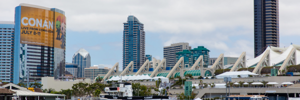 San-Diego-Comic-Con-International-2015-Photos-Cosplay-Convention-Exhibit-Hall-023