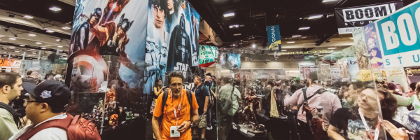 San-Diego-Comic-Con-International-2015-Photos-Cosplay-Convention-Exhibit-Hall-035